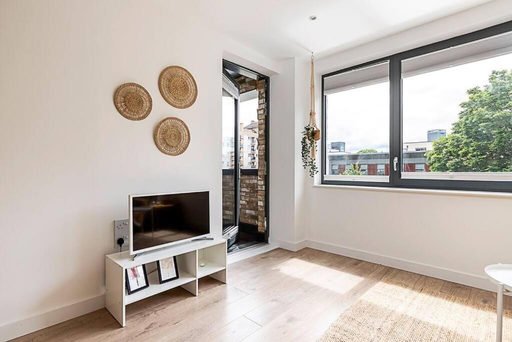 Well-connected Cosy And Bright Modern Flat Appartement *
